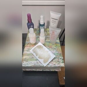 Travel Size Bumble And Bumble Hairdressers Set.